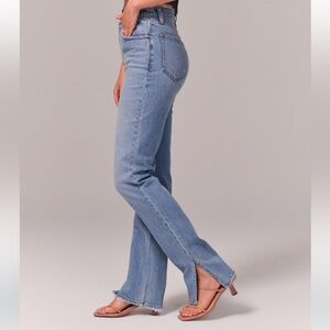Abercrombie & Fitch Ultra High Rise 90’s Straight Jeans Split Hem- Size 27